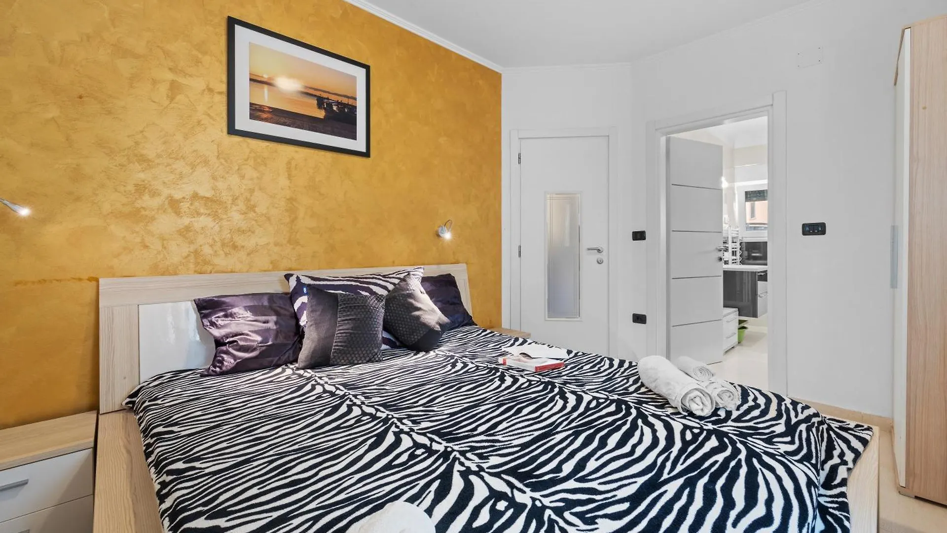 Villa Bianco Nero - Happy Rentals Pula Apartment