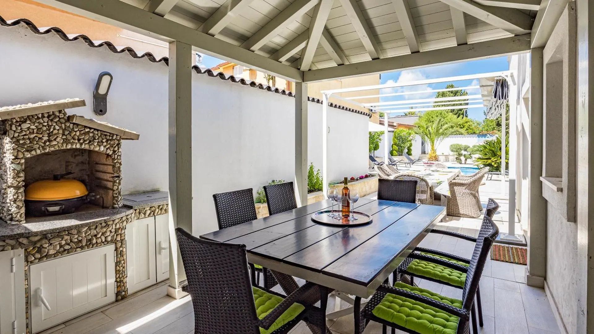 Villa Bianco Nero - Happy Rentals Pula 0*,  Croatia