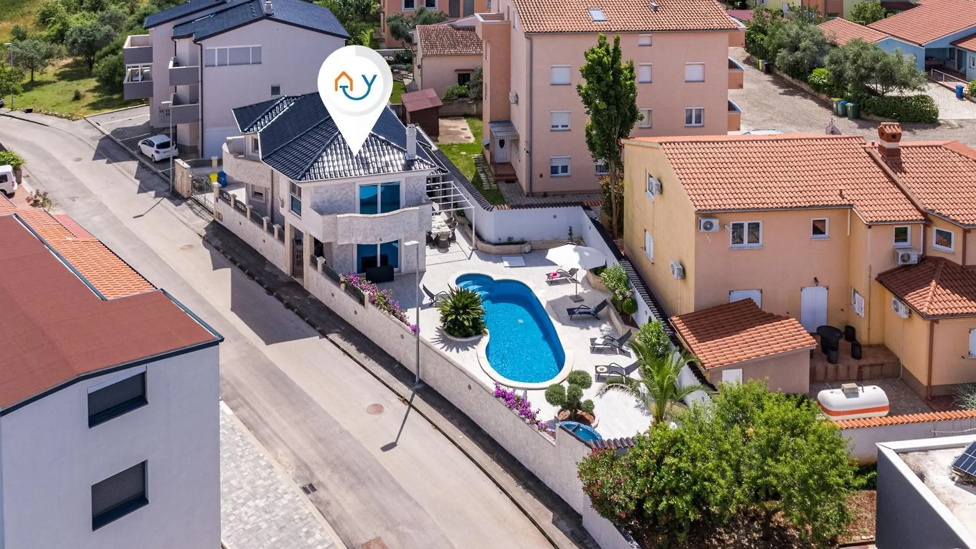 Villa Bianco Nero - Happy Rentals Pula